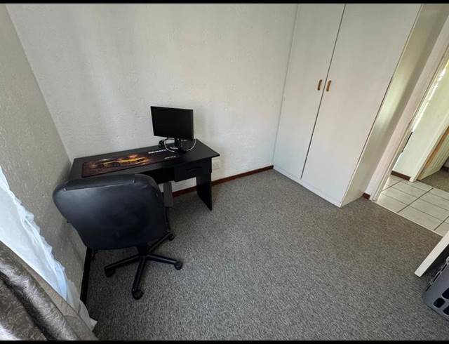2 BEDROOM TOWNHOUSE FOR SALE IN GLEN MARAIS